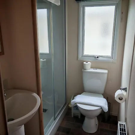 Flamingo Land Cedar Wood 118 * Kirby Misperton