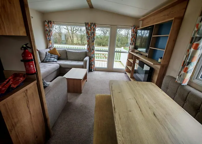 Flamingo Land Cedar Wood 118 Kirby Misperton